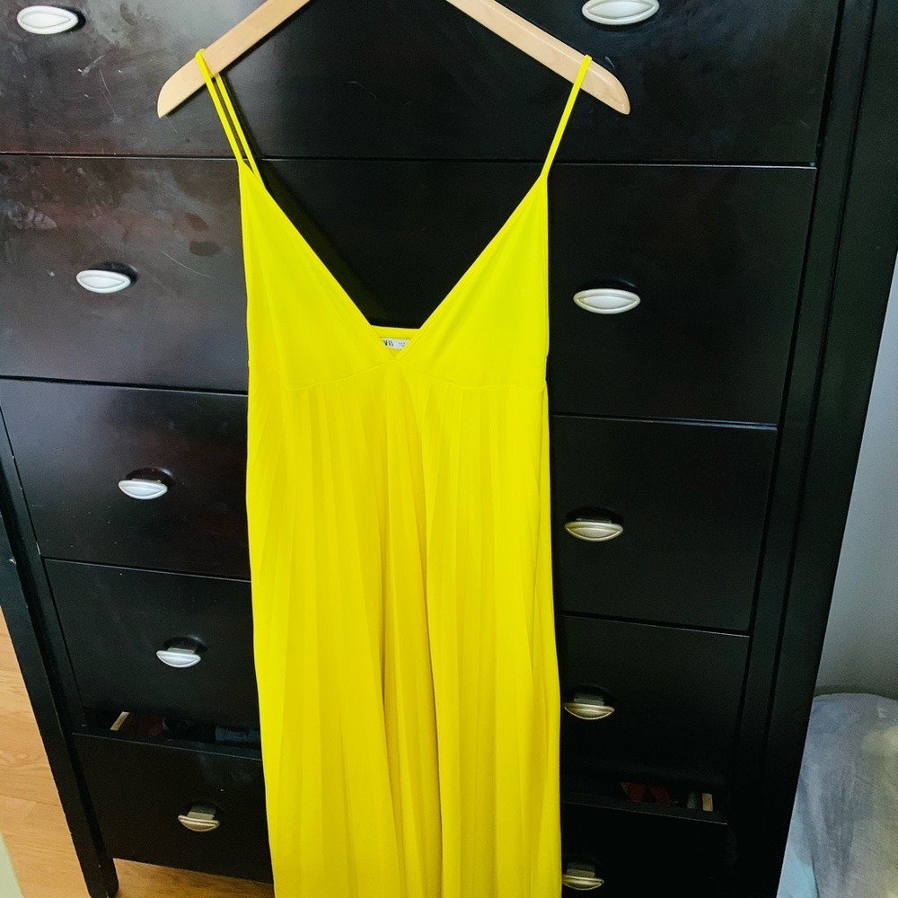 Zara dress size small